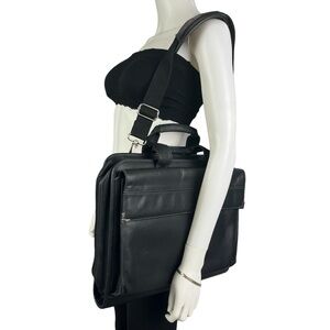 Samsonite Computer Brief Leather Case‎ with Calculator and Shoulder Handle